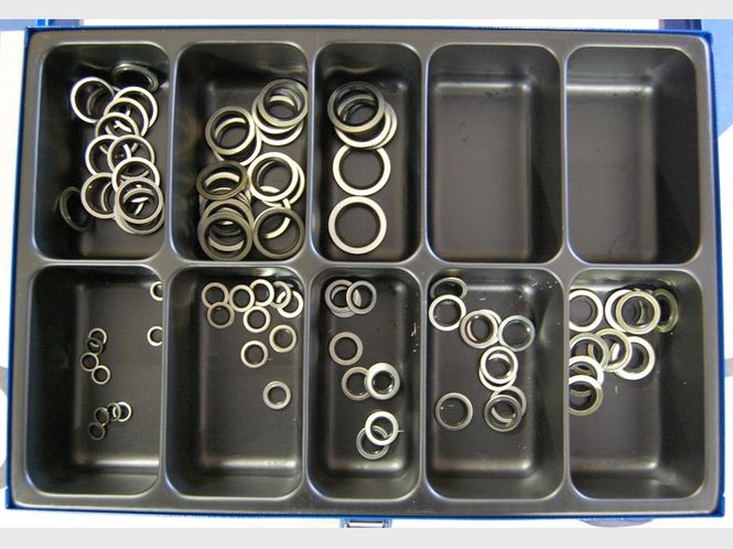 Hovedbilde SORTIMENT MED SELVSENTRERENDE PAKNINGER STÅL/GUMMI 85stk P4430