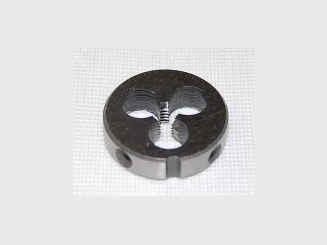 Hovedbilde Gjengesnitt M4x0,7 20x5mm