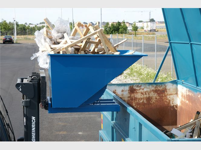 Hovedbilde Tippcontainer Standard 900L Blå